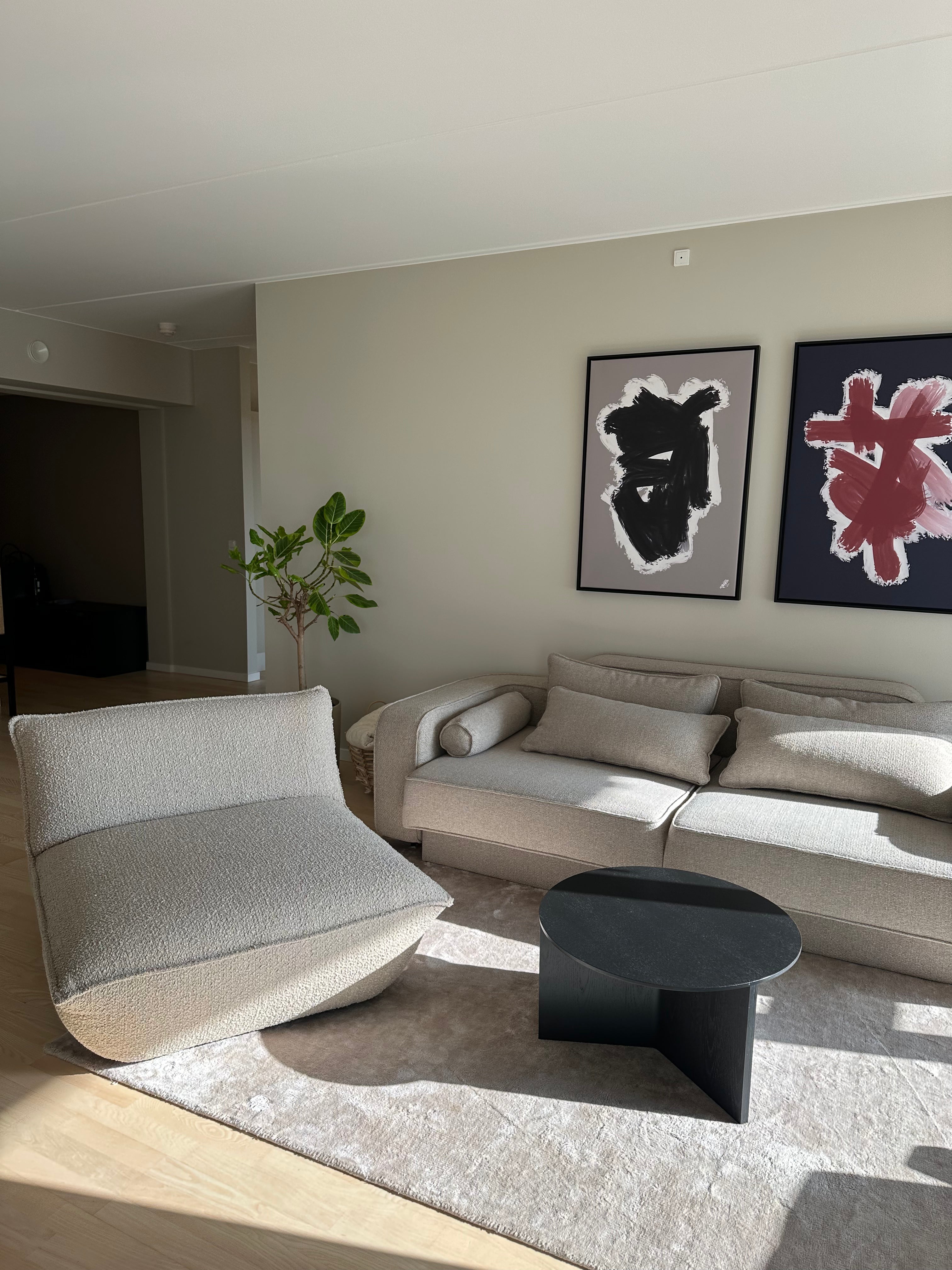 Art Wall 11 (2 Canvas Prints) - One eye, This is mad